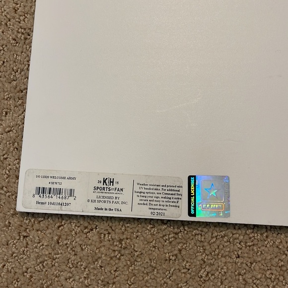 Army sign - Picture 3 of 6